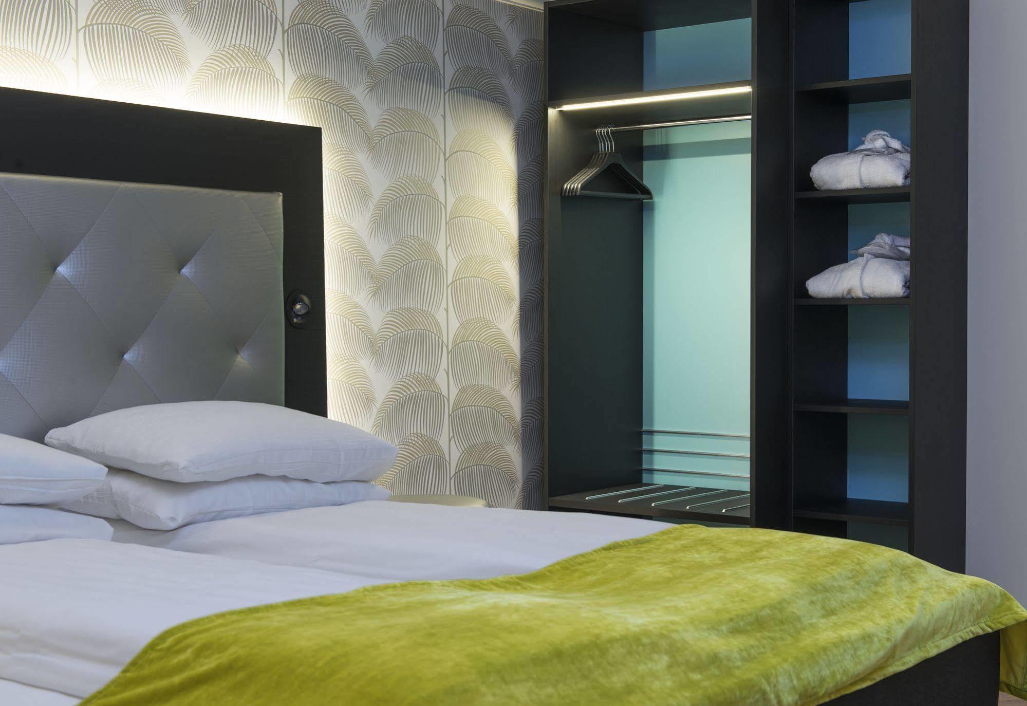 Thon Hotel Oslofjord Сандвика Экстерьер фото
